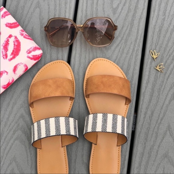 Striped Sandals - Picture 4 of 6